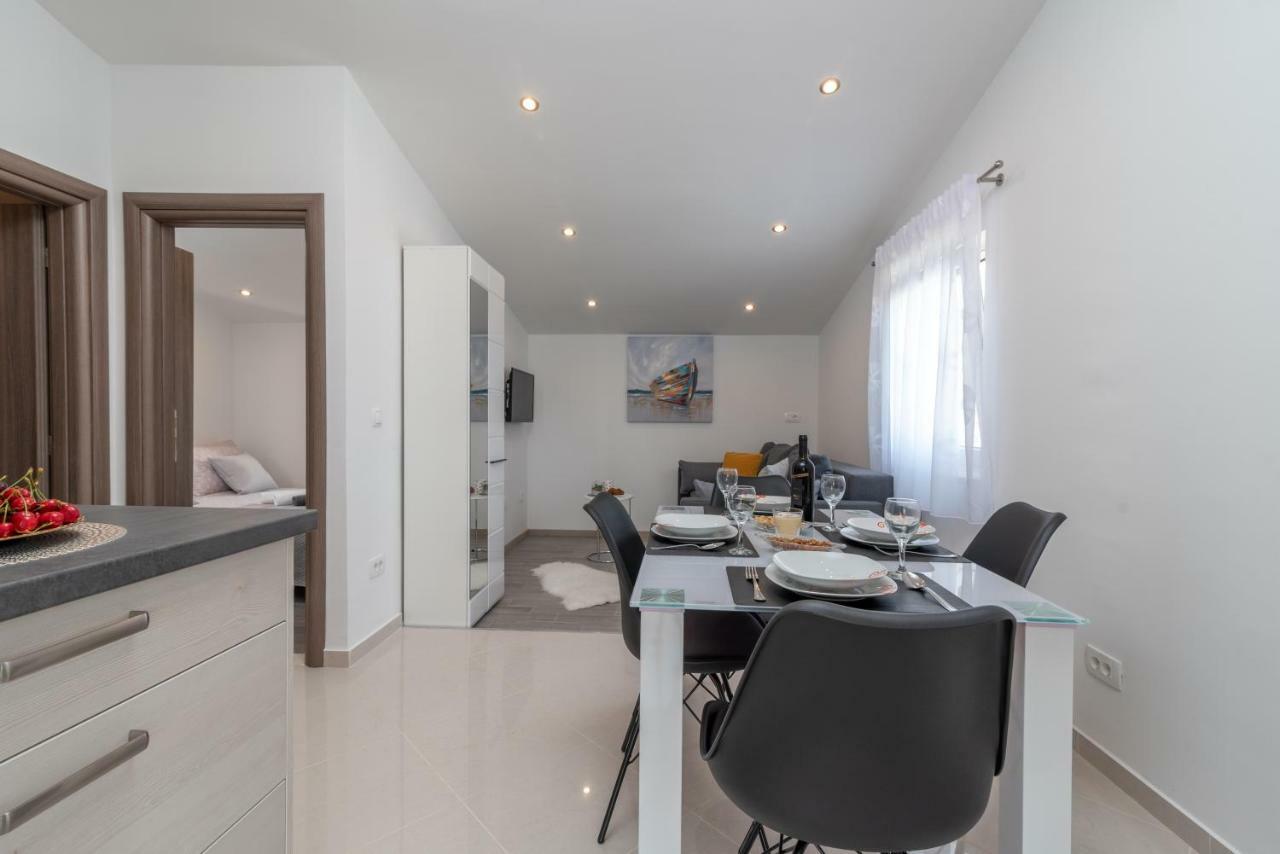 Apartmani Dalmacija Seget Vranjica Exteriér fotografie